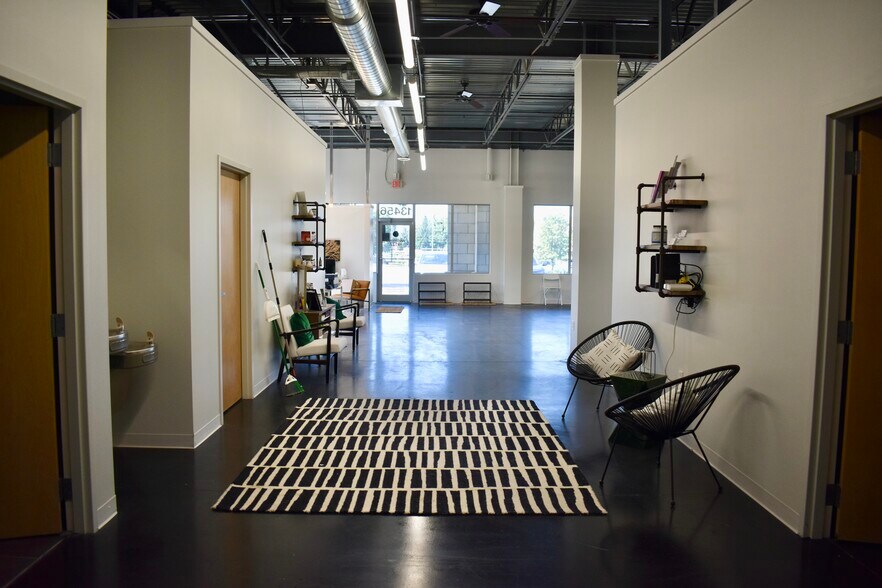 More Photos Of 13440-13456 W 127th St, Overland Park Unknown For Lease