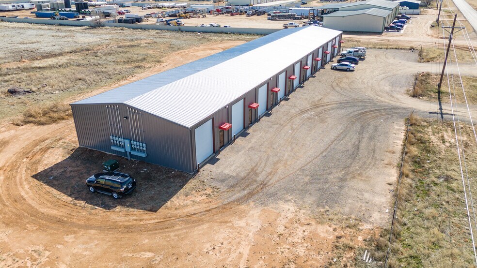 More Photos Of 12301 County Road 2300 rd, Lubbock Warehouse For Sale