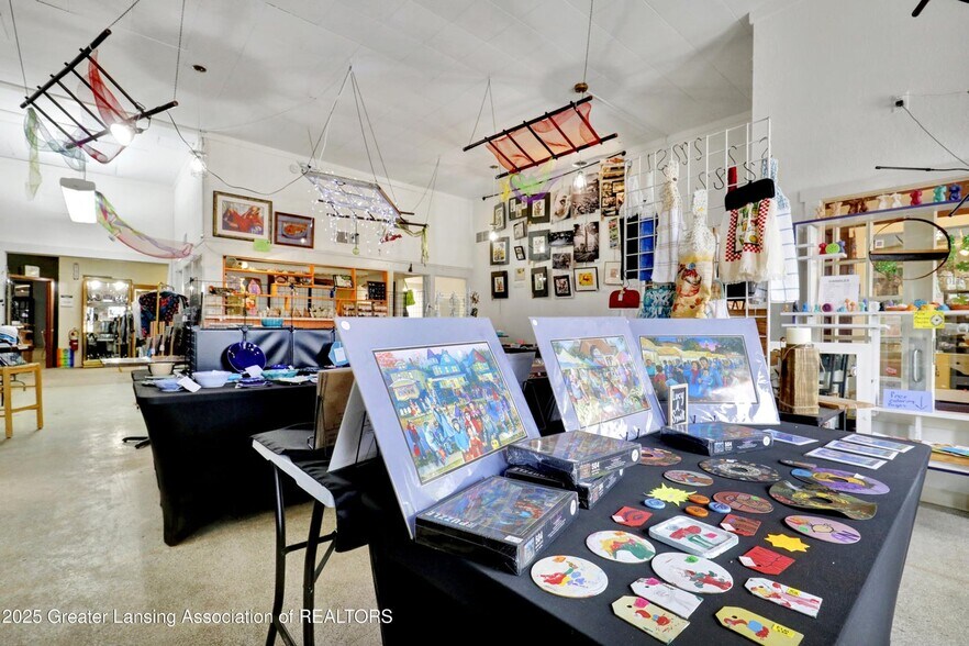 More Photos Of 1023-1027 S Washington Ave, Lansing General Retail For Sale