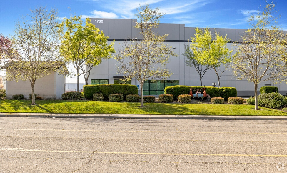 More Photos Of 1780 Industrial Dr, Stockton Warehouse For Lease