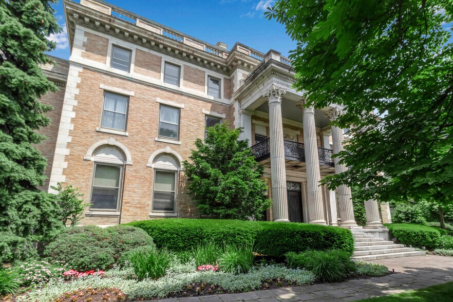 More Photos Of 672 Delaware Ave, Buffalo Office For Sale