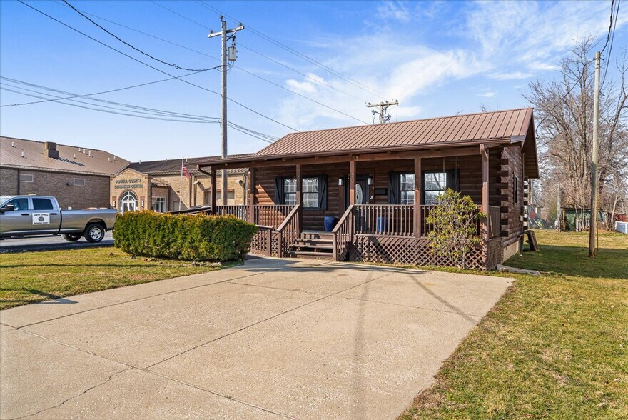 More Photos Of 793 Breckenridge St, Stanton Office For Sale