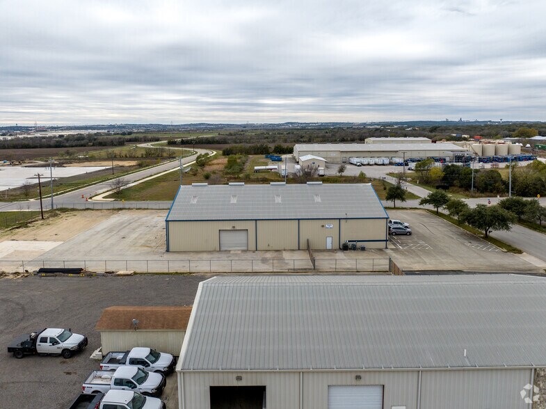 More Photos Of 17300 Bell North Dr, Schertz Warehouse For Sale