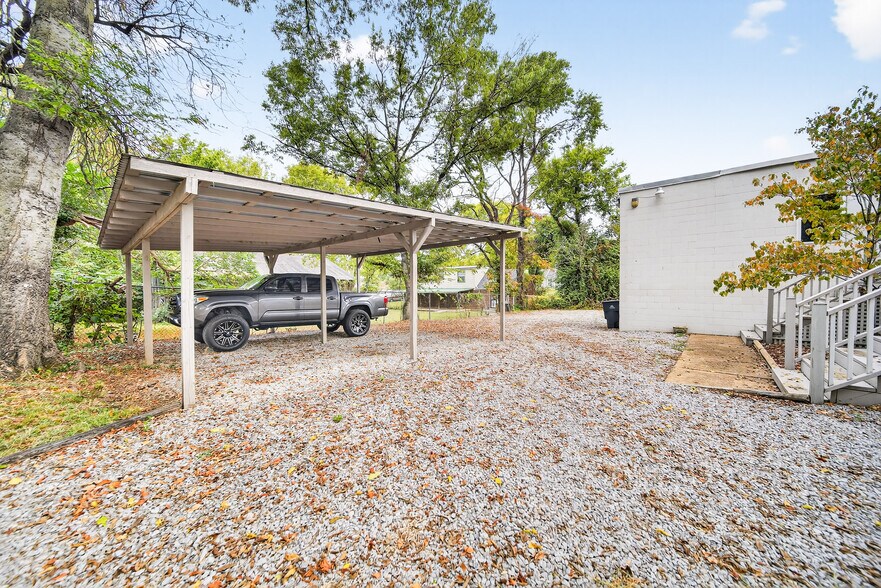 More Photos Of 2819 Gallatin Pike, Nashville Freestanding For Lease