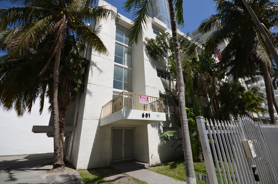 More Photos Of 601 NE 22nd St, Miami Apartments For Sale