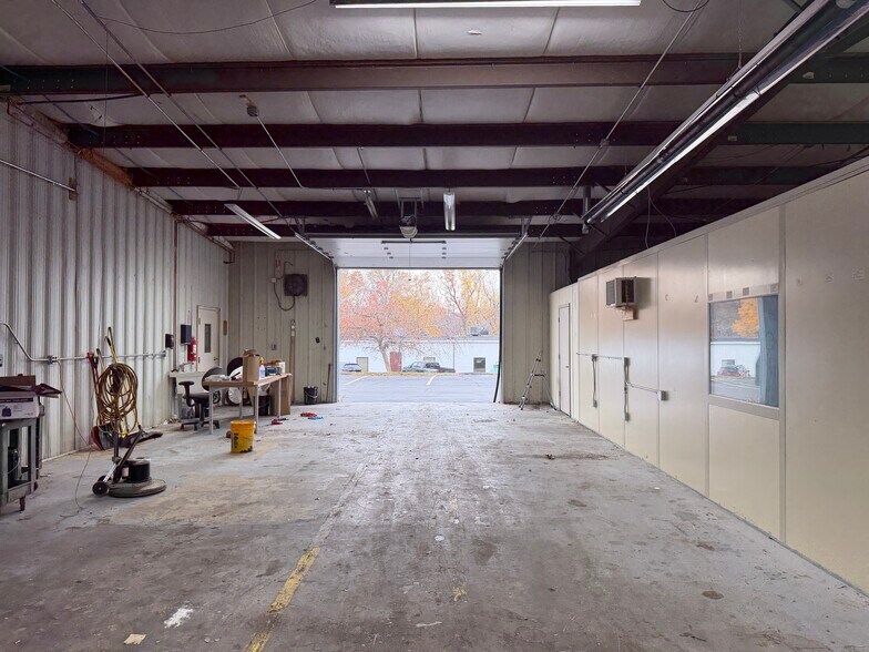 More Photos Of 7275 W Joy Rd, Dexter Manufacturing For Lease