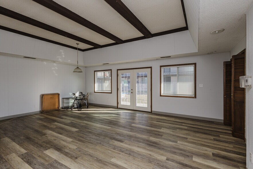 More Photos Of 3007 Sierra Pky, Hutchinson Apartments For Sale