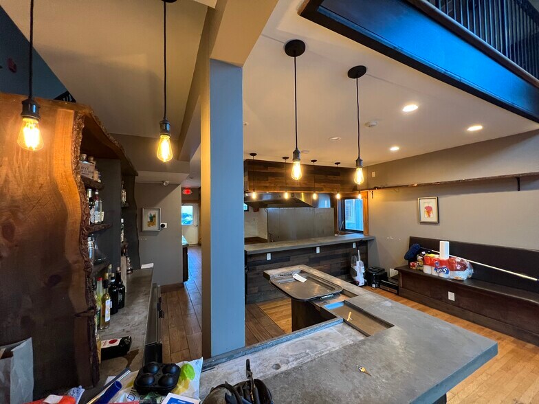 More Photos Of 617 Union St, Schenectady Restaurant For Sale