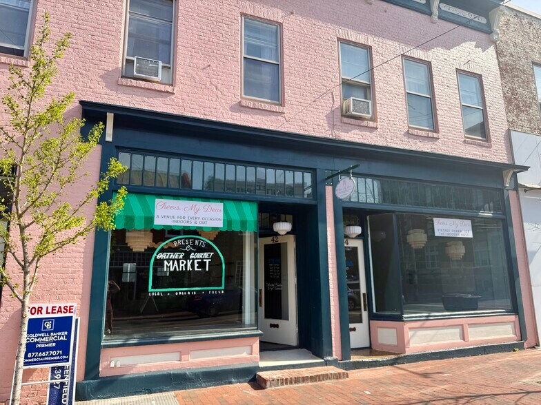 Primary Photo Of 40-44 E Piccadilly St, Winchester Storefront Retail Office For Lease