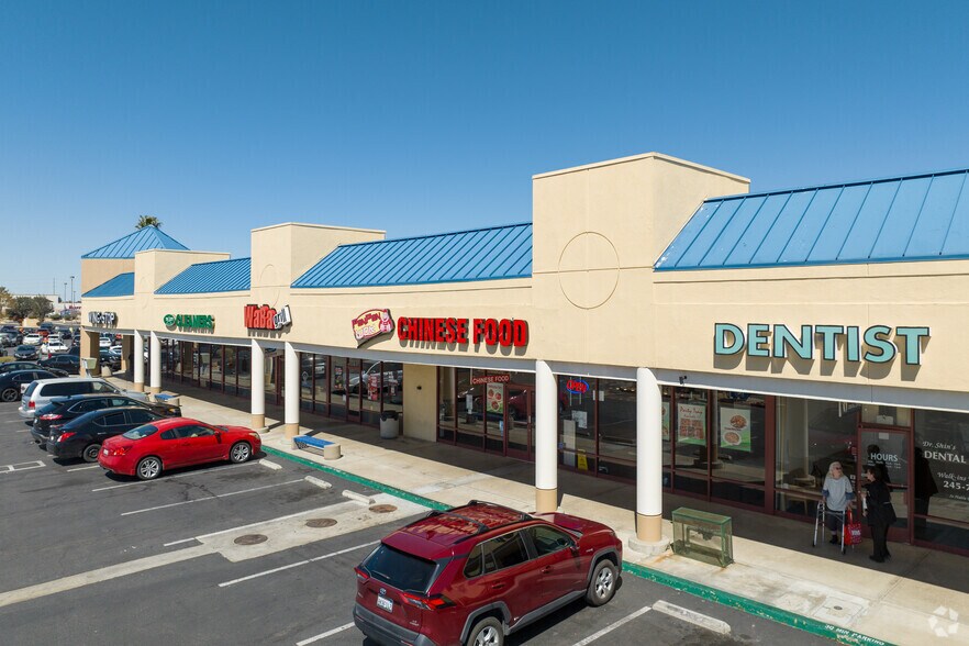 More Photos Of 17100 Bear Valley Rd, Victorville General Retail For Sale