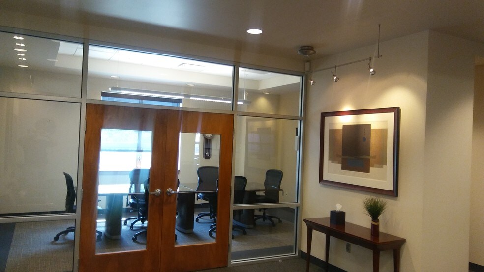 More Photos Of 1313 Cuming St, Omaha Apartments For Lease
