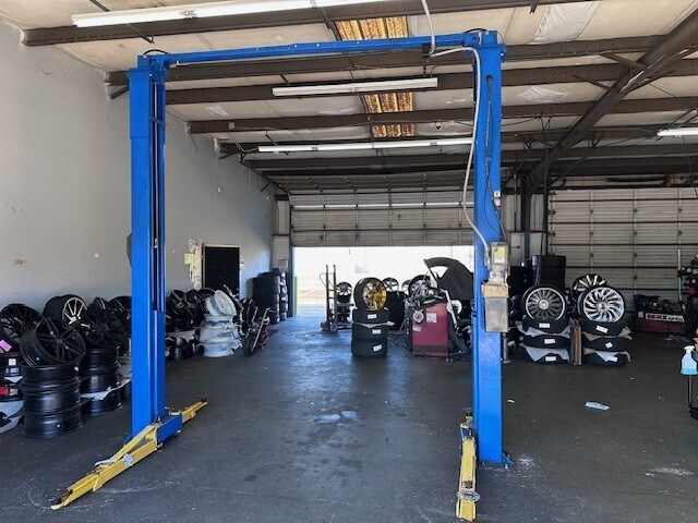 More Photos Of 1560 Fairfield Dr, Pensacola Auto Repair For Sale