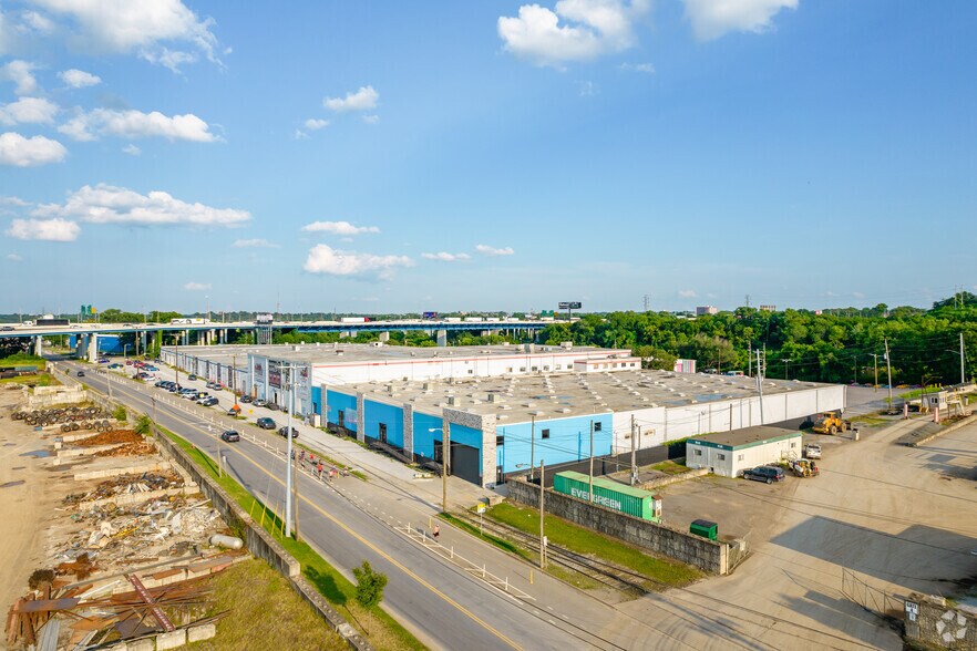 More Photos Of 400-414 Davidson St, Nashville Warehouse For Lease