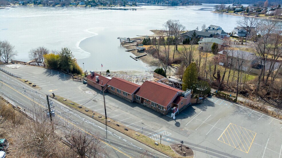 More Photos Of , Brookfield Unknown For Sale