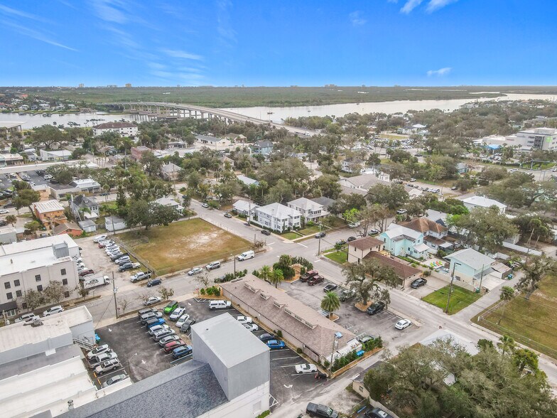 More Photos Of 405 Downing St, New Smyrna Beach Medical For Sale