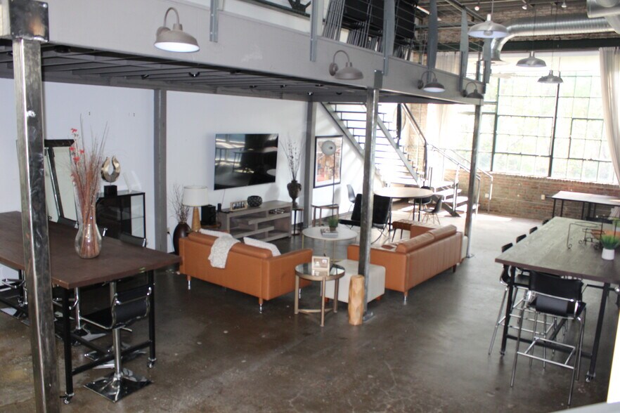 More Photos Of 949 W Marietta St NW, Atlanta Office For Lease