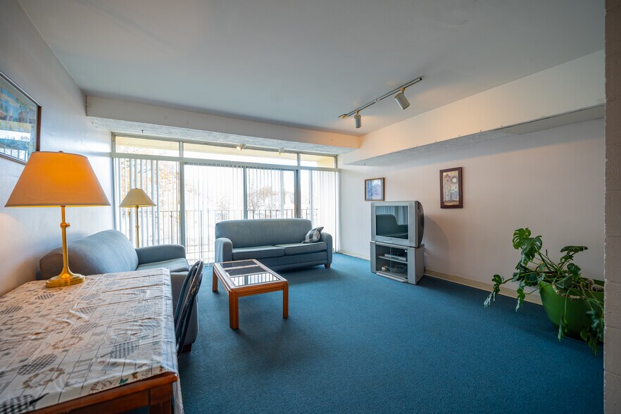 More Photos Of 2550 Second St, Cuyahoga Falls Apartments For Sale