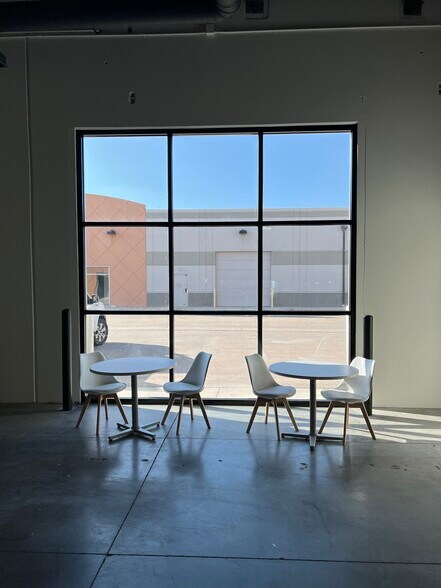 More Photos Of 135-139 W 900 N, Springville Light Distribution For Sale