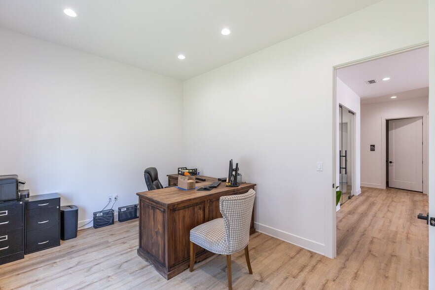 More Photos Of 1804 Denali Dr, Abilene Office For Sale