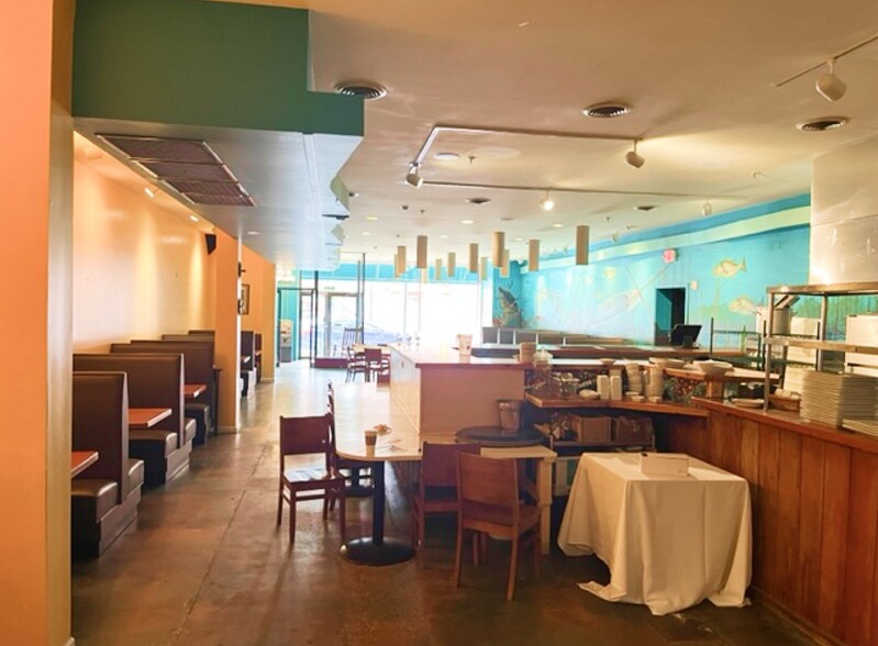 More Photos Of 527 Poplar St, Cambridge Storefront For Lease
