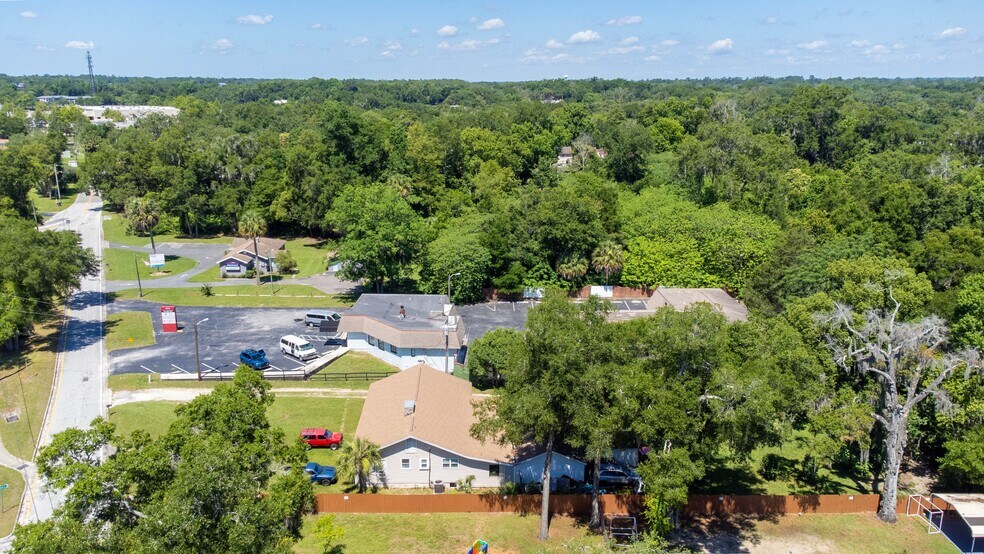 More Photos Of 2945 NE 3rd St, Ocala Office For Sale