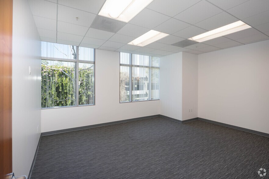 More Photos Of 15 Enterprise, Aliso Viejo Unknown For Lease