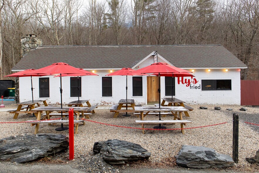 More Photos Of 264 Hillsdale Rd, Egremont Sports And Entertainment For Sale