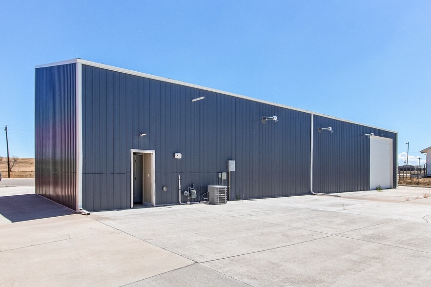 More Photos Of 655 7th Ave, Deer Trail Warehouse For Sale