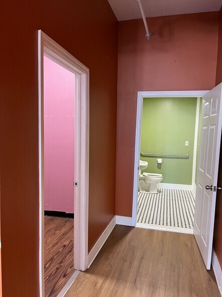 More Photos Of 118 Jay St, Schenectady Apartments For Lease