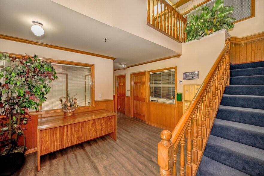 More Photos Of 501 S Myrtle Ave, Monrovia Office For Sale