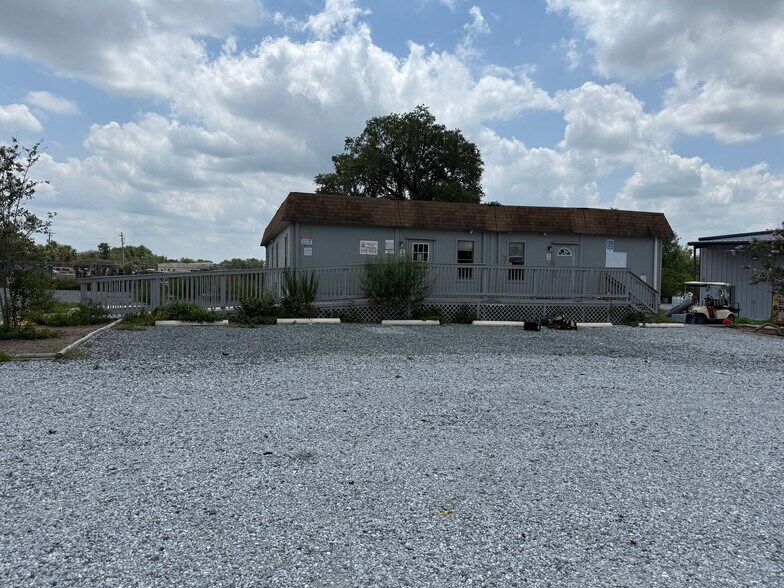 More Photos Of 2909 Sammonds Rd, Plant City Manufacturing For Lease