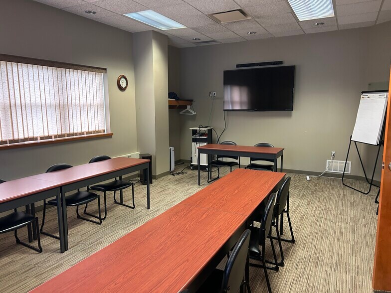 More Photos Of 3684-3688 Dressler Rd NW, Canton Medical For Sale