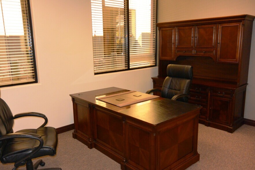 More Photos Of 1880 E Warm Springs Rd, Las Vegas Loft Creative Space For Sale