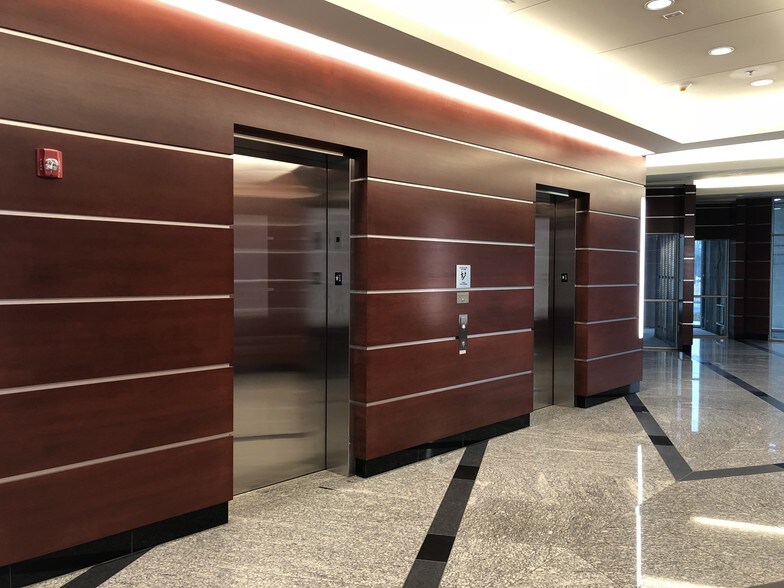 More Photos Of 5010 Regency Pl, White Plains Medical For Lease