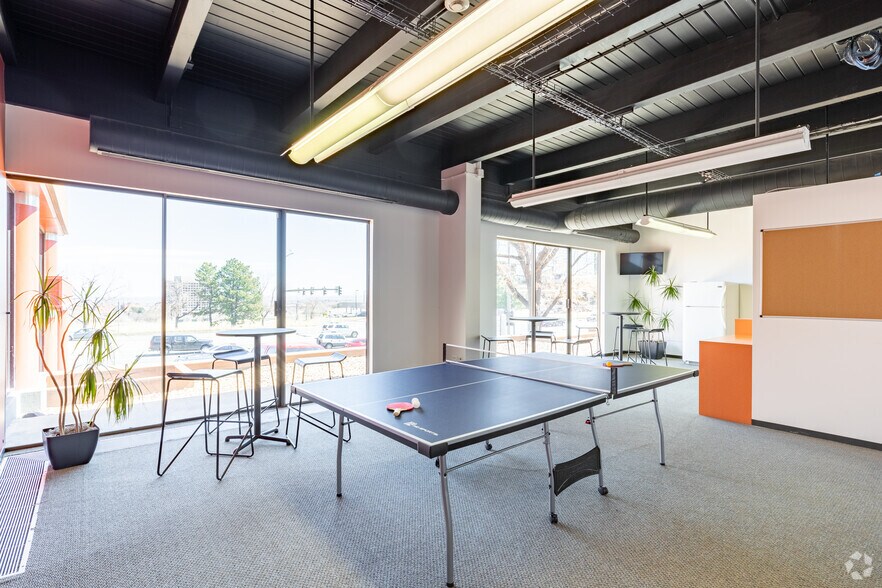 More Photos Of 445 Union Blvd, Lakewood Office For Lease