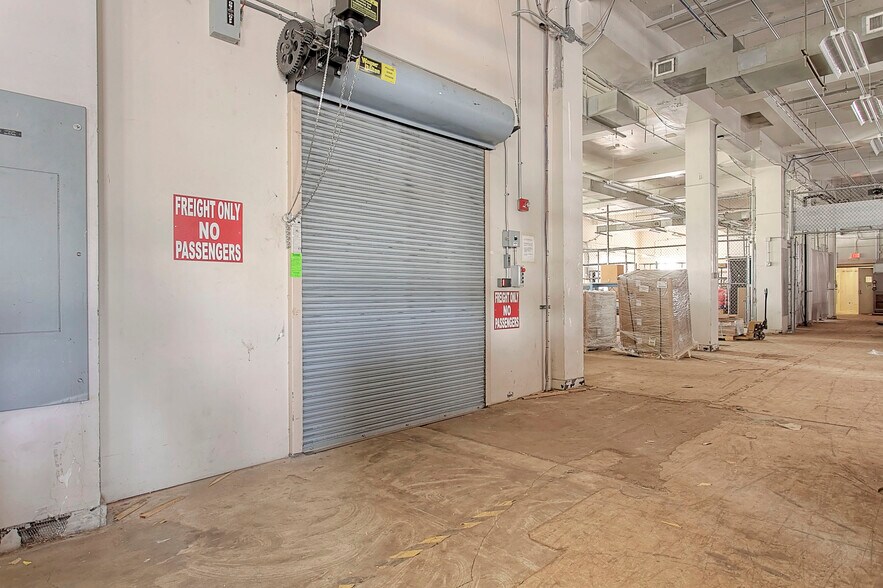 More Photos Of 2216 Norwood Ave, Cincinnati Office For Sale