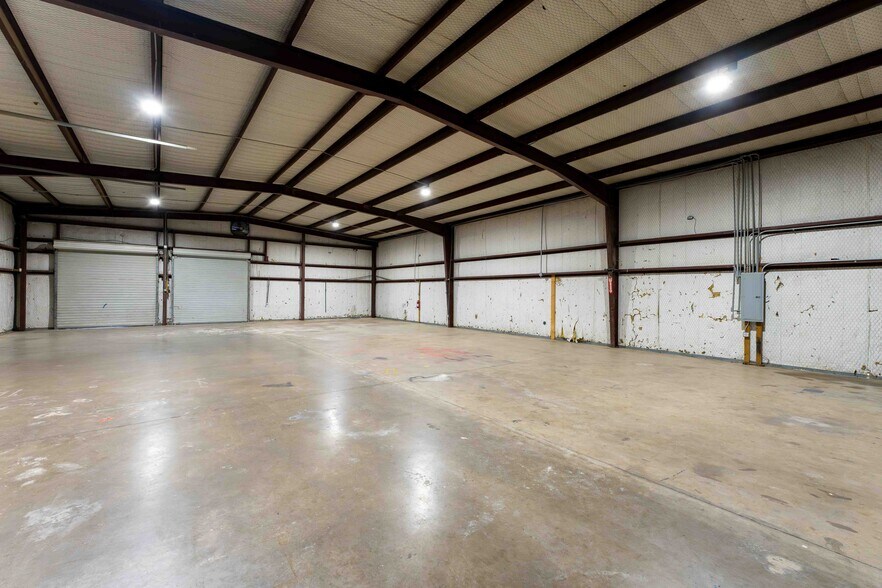 More Photos Of 5223 Industrial Dr, Sherman Office For Lease
