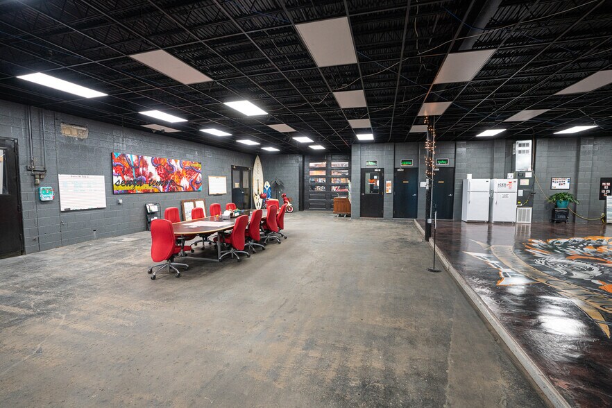 More Photos Of 6308 E 15th St, Tulsa Manufacturing For Lease