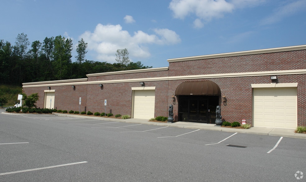 More Photos Of 2823 Celanese Rd, Rock Hill General Retail For Sale