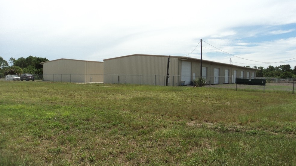 More Photos Of 3807 65th St, Vero Beach Unknown For Lease