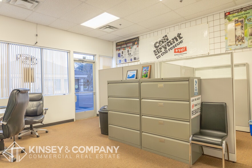 More Photos Of 12295 N Pennsylvania St, Thornton Showroom For Sale