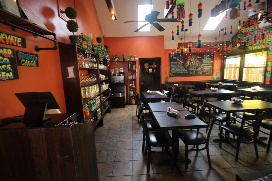 More Photos Of 49 N Main St, Lambertville General Retail For Sale