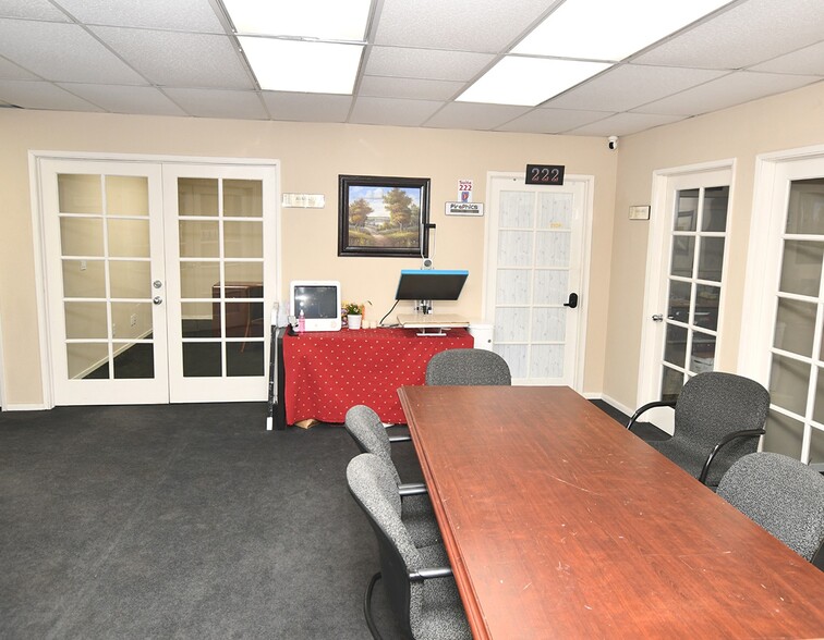 More Photos Of 23152 Verdugo Dr, Laguna Hills Office For Sale