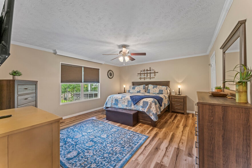 More Photos Of 104 Circle Rd, Newport Manufactured Housing Mobile Home Park For Sale