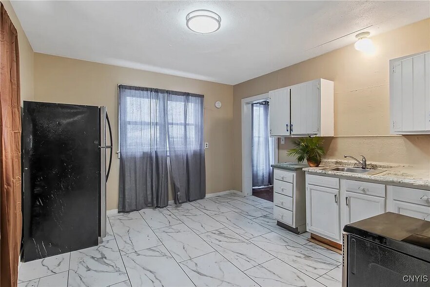 More Photos Of 306 Shuart Ave, Syracuse Multifamily For Sale