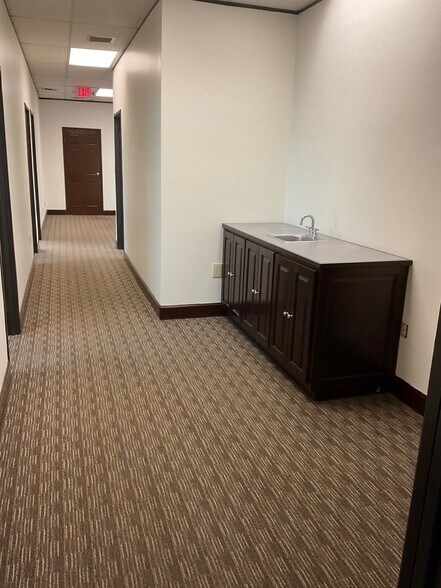 More Photos Of 303 Williams Ave SW, Huntsville Office For Lease