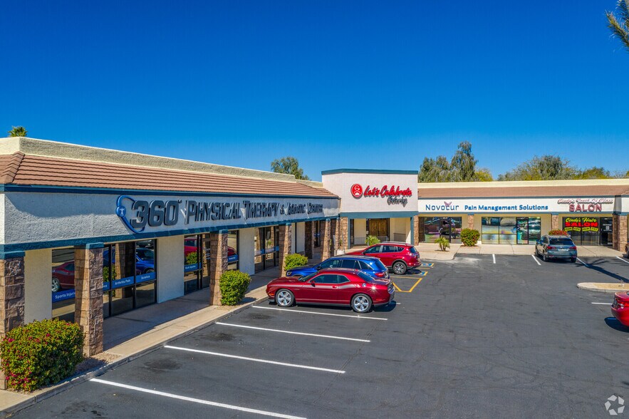 More Photos Of 1050 W Chandler Blvd, Chandler Storefront For Lease