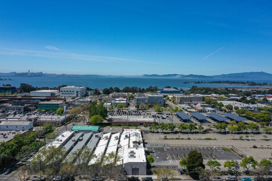 More Photos Of 927 Parker St, Berkeley Flex For Sale