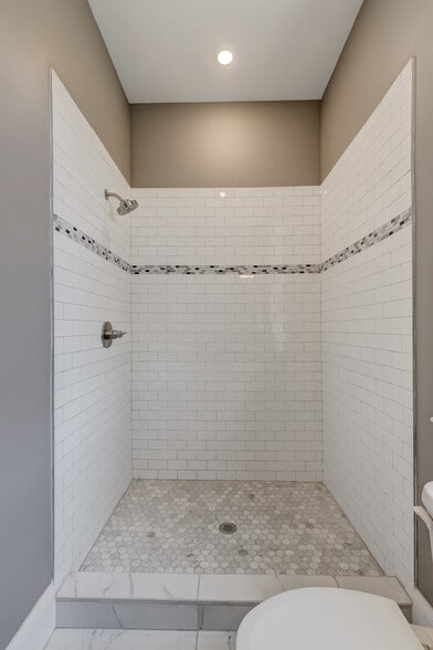 More Photos Of 1214 Eutaw Pl, Baltimore Apartments For Sale