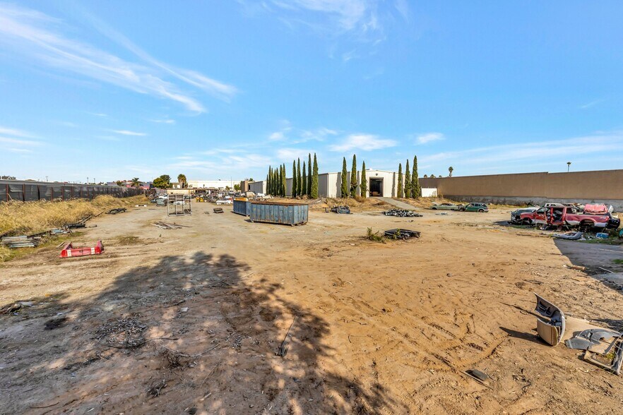 More Photos Of 2365 Main St, Chula Vista Contractor Storage Yard For Lease